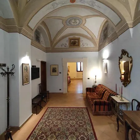 Palazzo Rustici Residenza D'epoca&garden LʼAquila
