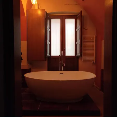 Bed & Breakfast Palazzo Rustici Charme & Garden 3*