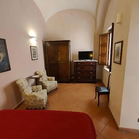 Palazzo Rustici Residenza D'epoca & Garden Bed & Breakfast L'Aquila