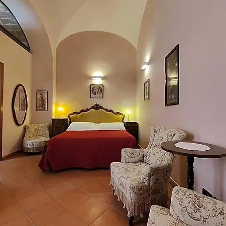 Palazzo Rustici Residenza D'epoca & Garden L'Aquila