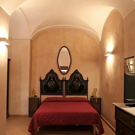 Palazzo Rustici Residenza D'epoca & Garden Bed & Breakfast L'Aquila