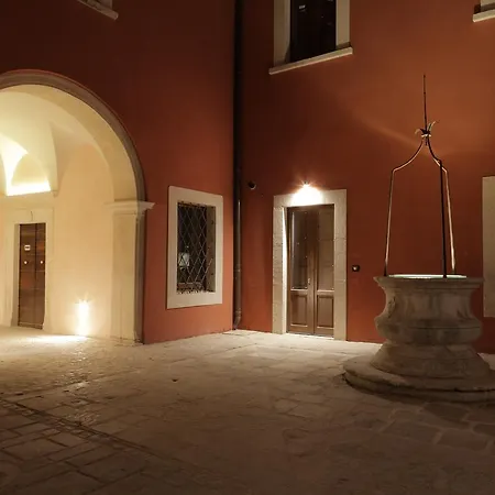 Alojamento de Acomodação e Pequeno-almoço Palazzo Rustici Residenza D'Epoca & Garden Spa