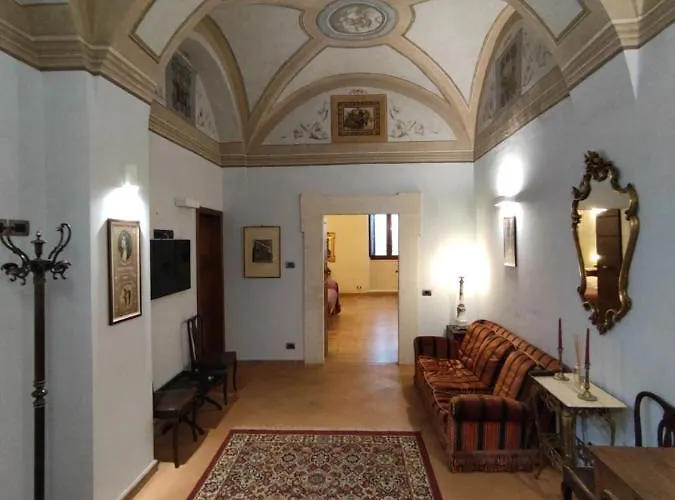 Palazzo Rustici Charme & Garden L'Aquila