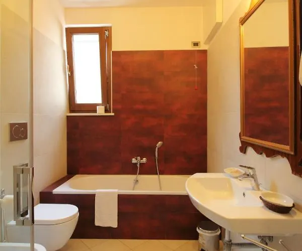 Palazzo Rustici Charme & Garden Bed & Breakfast L'Aquila