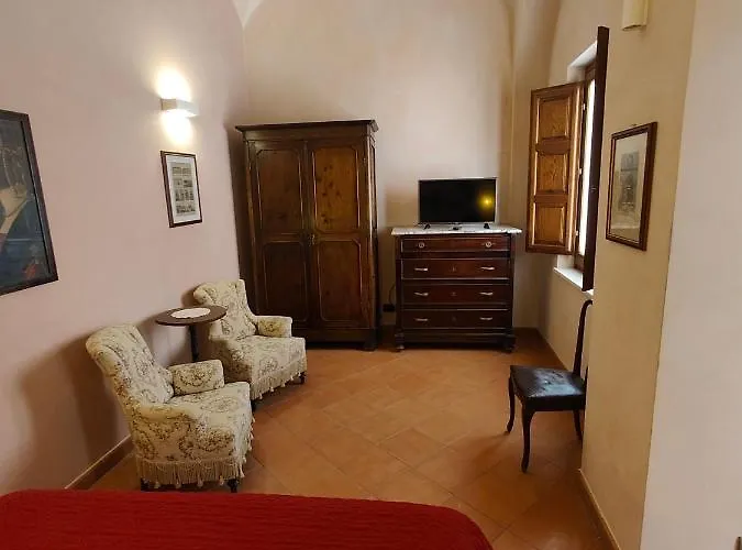 Palazzo Rustici Charme & Garden Bed & Breakfast L'Aquila