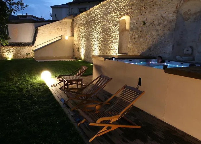 Palazzo Rustici Charme & Garden L'Aquila